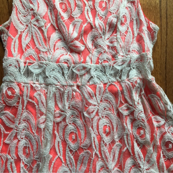 Layered Lace & Neon Dress - Picture 3 of 4